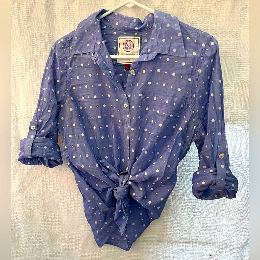 Super cute light blue and white polka dot button up shirt
